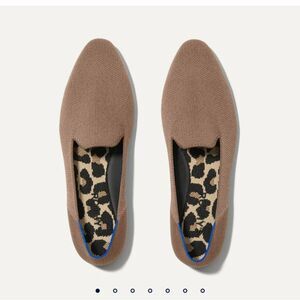 NWOT Rothy's Tan The Almond Flats